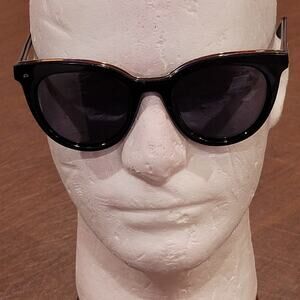 Prive Revaux The Kiki 807 50-22-145 Cat. 3 Polarized Sunglasses